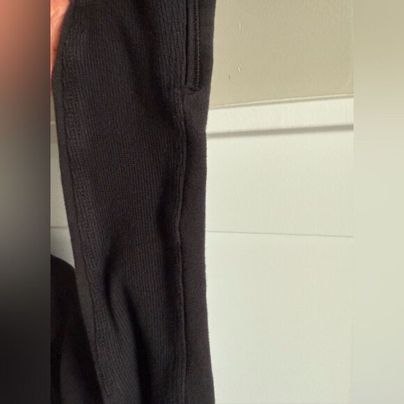 Lululemon Savasana Wrap - Picture 10 of 12